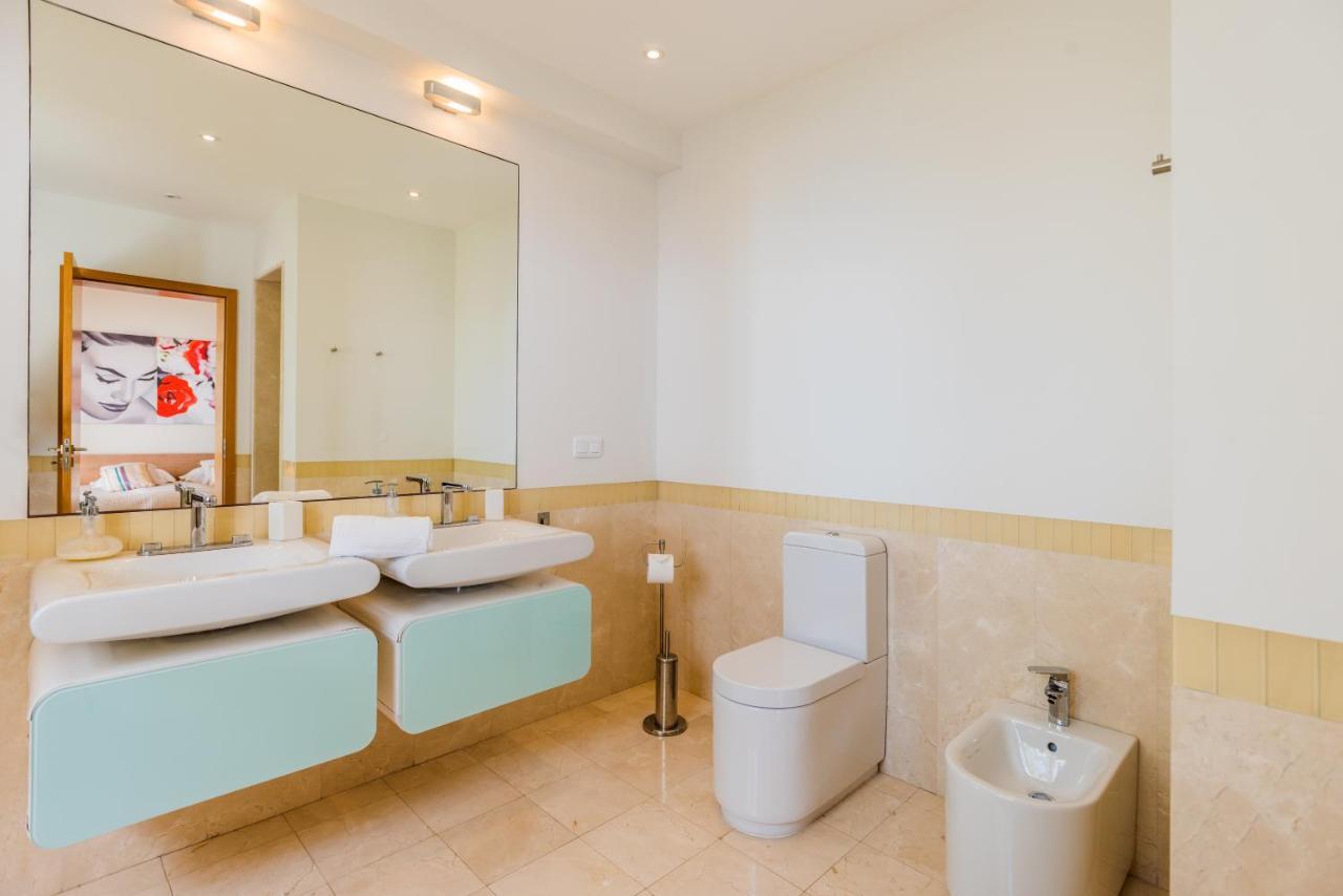 Villa La Terrasse Palheiro Village With Private Pool By Hr Madeira ฟุงชาล ภายนอก รูปภาพ
