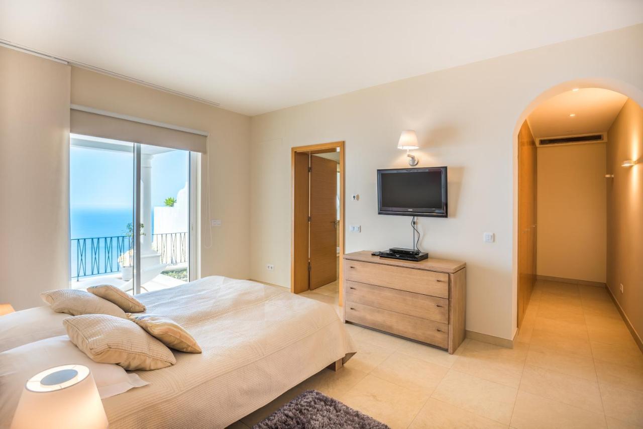 Villa La Terrasse Palheiro Village With Private Pool By Hr Madeira ฟุงชาล ภายนอก รูปภาพ