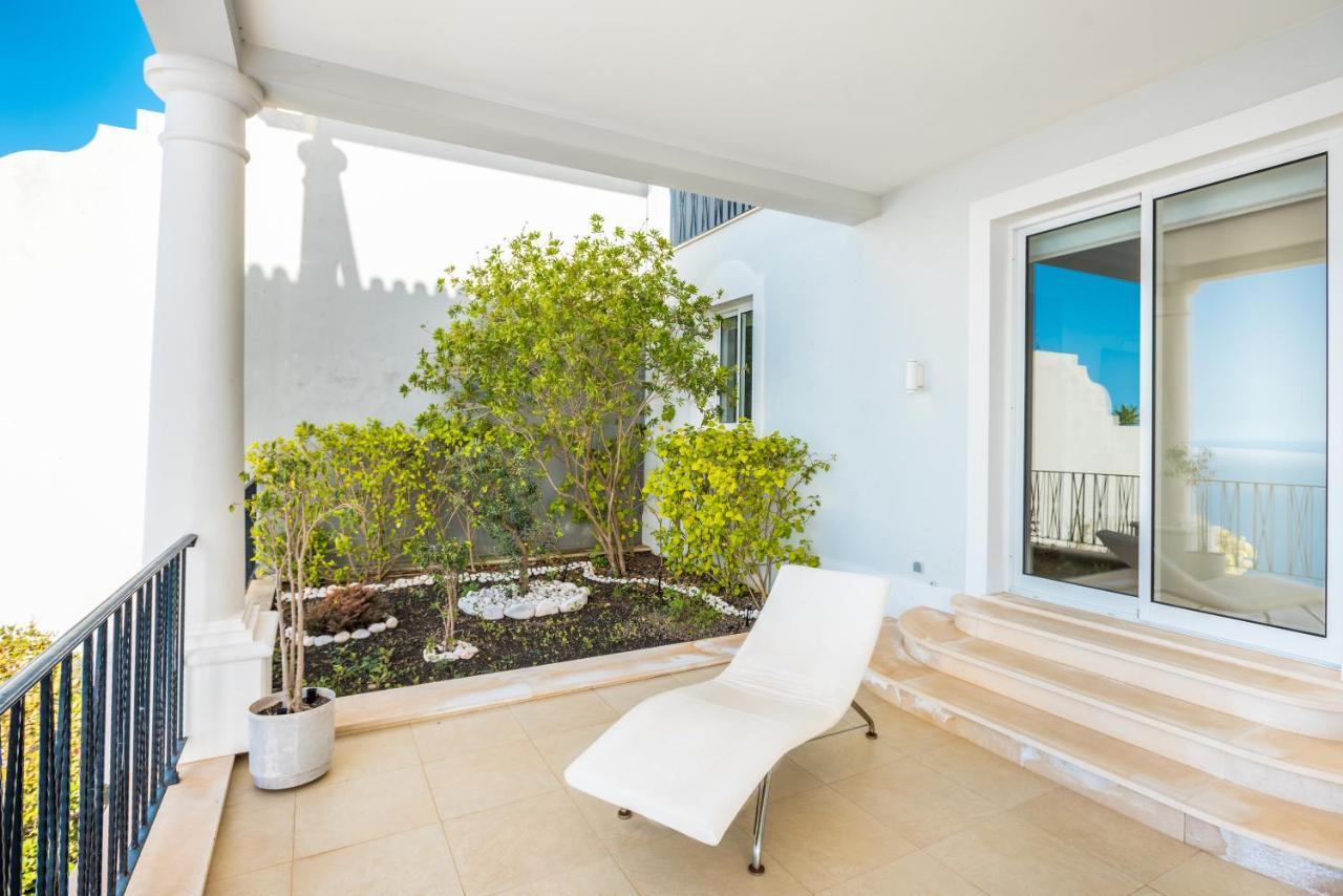 Villa La Terrasse Palheiro Village With Private Pool By Hr Madeira ฟุงชาล ภายนอก รูปภาพ