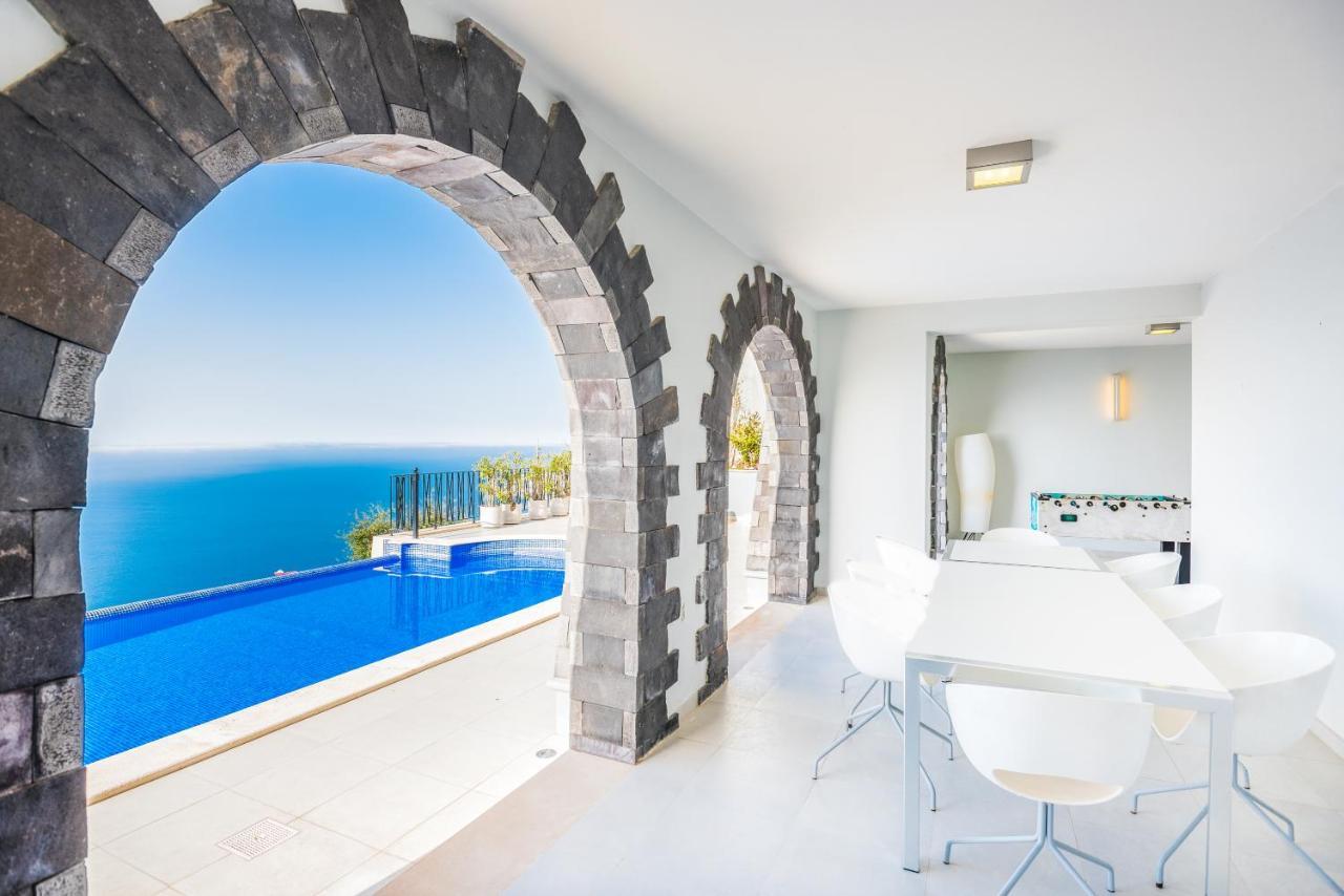 Villa La Terrasse Palheiro Village With Private Pool By Hr Madeira ฟุงชาล ภายนอก รูปภาพ