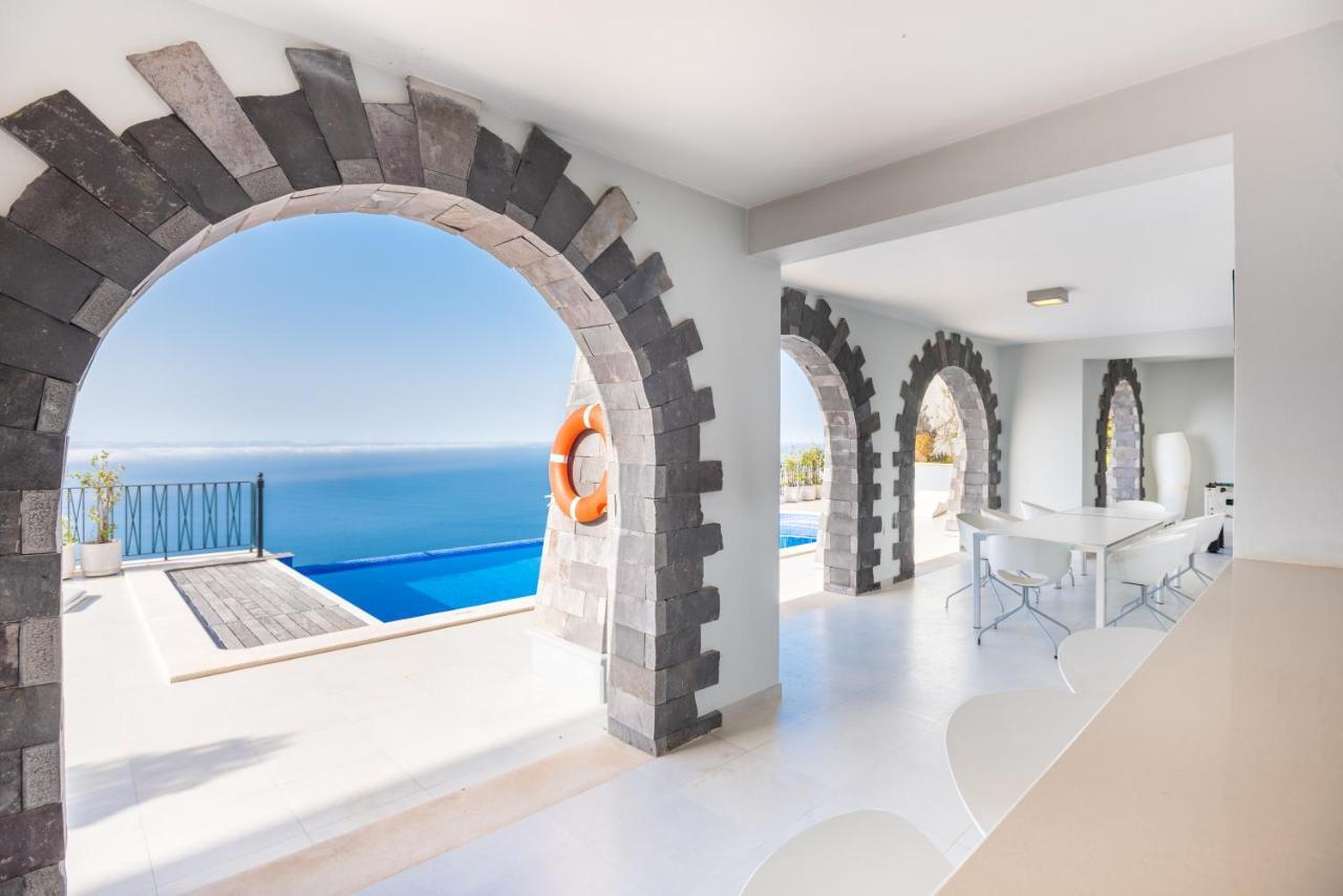 Villa La Terrasse Palheiro Village With Private Pool By Hr Madeira ฟุงชาล ภายนอก รูปภาพ